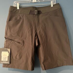 Arc’Teryx Men’s Letroy short size 34 Black
